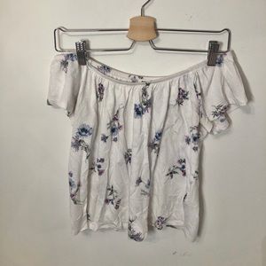 Off shoulders top